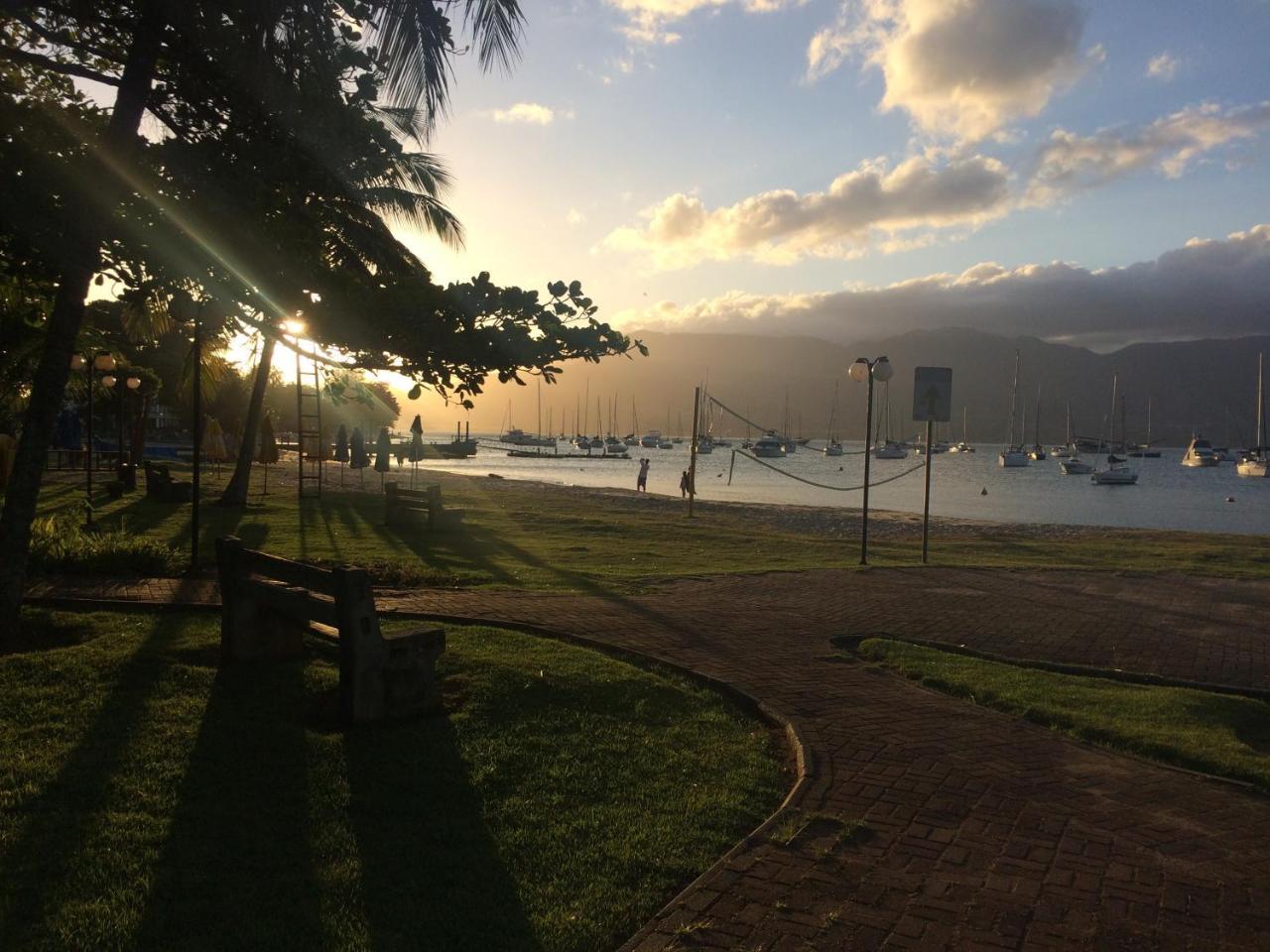 Willa Casa Colonial Terrea No Saco Da Capela Em Ilhabela Zewnętrze zdjęcie